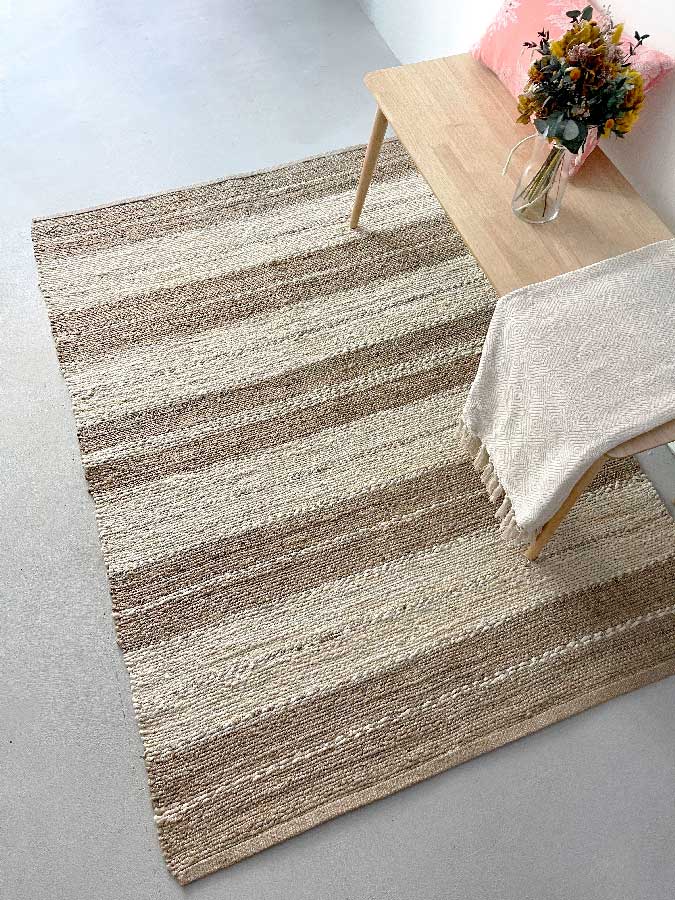 Tapis en toile de jute - salon